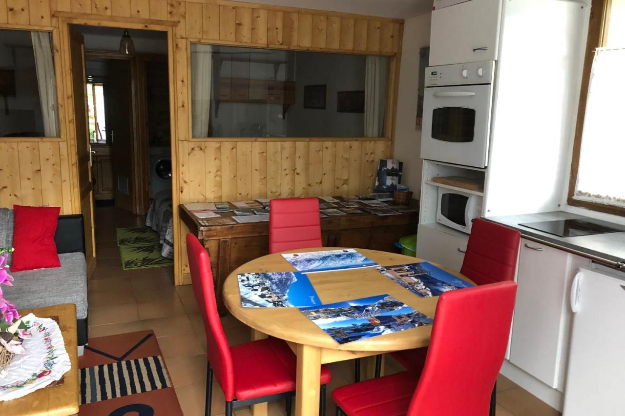 Chez Madeleine - Large T1 Mountain View Appartamento Villar-Saint-Pancrace Esterno foto